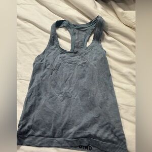 Lululemon swiftly tech tank top size 4